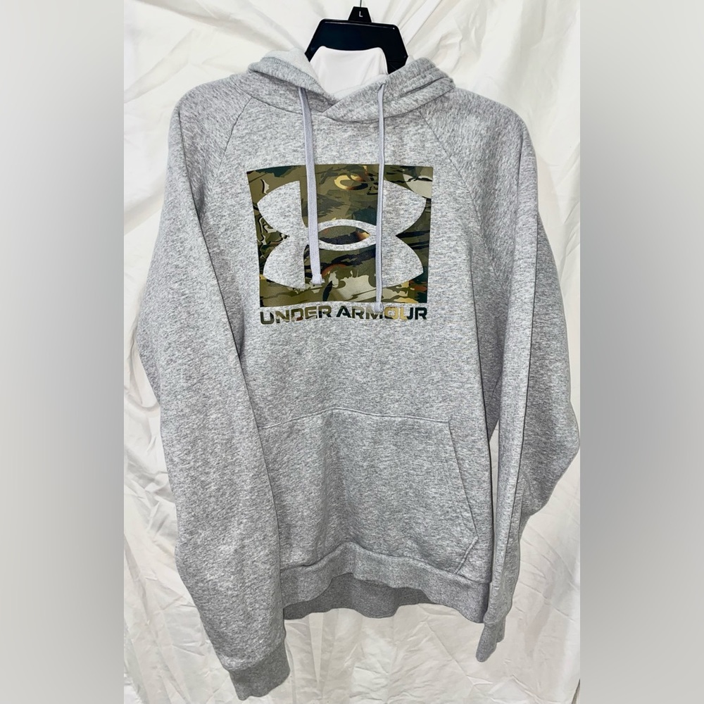 Grey Under Armour Sweatshirt With Camo Logo